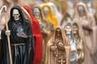 Pretextos para creer en la santa muerte
