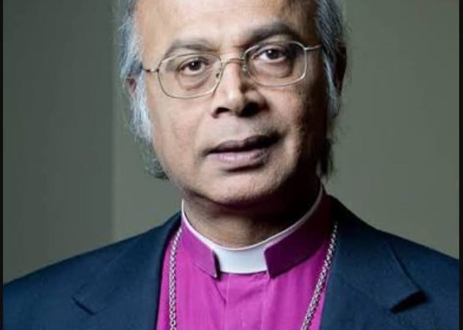 Un destacado obispo anglicano, previamente mencionado como posible futuro Arzobispo de Canterbury, se ha hecho católico