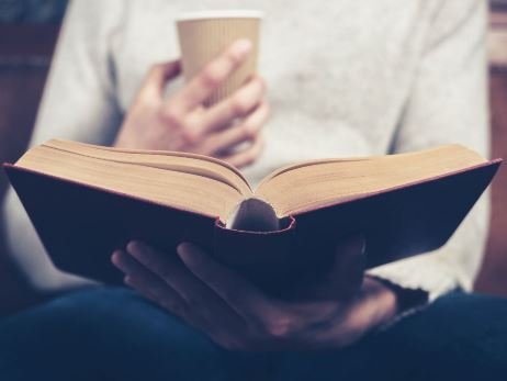 Un libro puede llevar a la fe