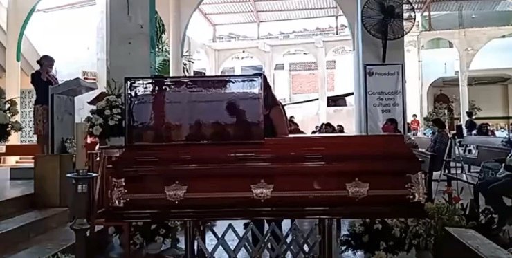 Misa de exequias del Padre Emmanuelle Cueto