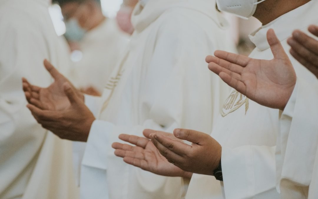 Vocación en declive: ¿Qué nos dice la crisis de sacerdotes sobre la Iglesia y su misión?