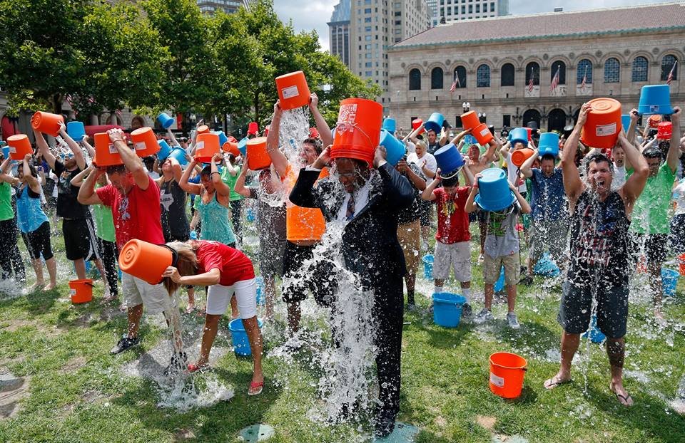 PORQUE EL FIN NO JUSTIFICA LOS MEDIOS – El dilema del “Ice Bucket Challenge”-